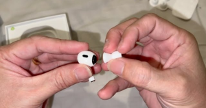 Các bước thực hiện thay núm cao su cho AirPods Pro Gen 2
