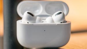airpods-mo-nap-khong-sang