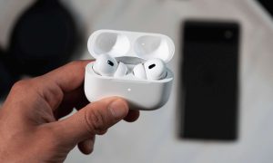 airpods-mo-nap-khong-sang